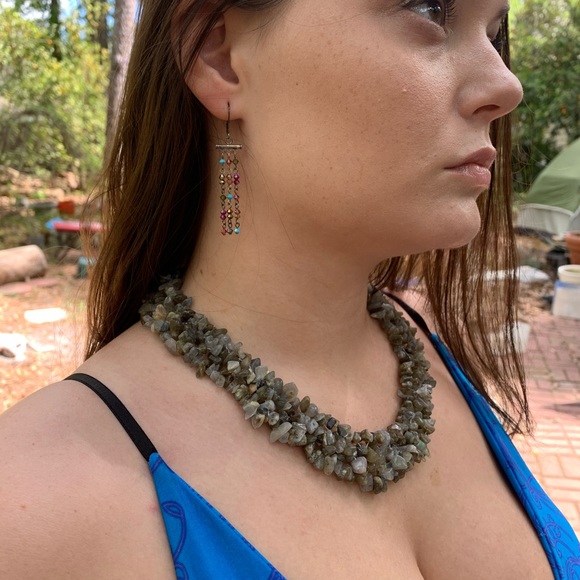 LABRADORITE IN THE ROUGH - Picture 4 of 7